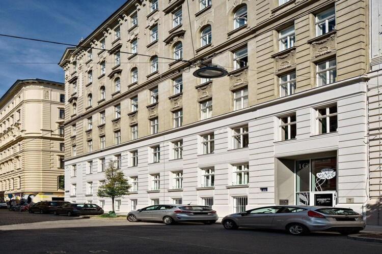 Apartment Urbanauts In *