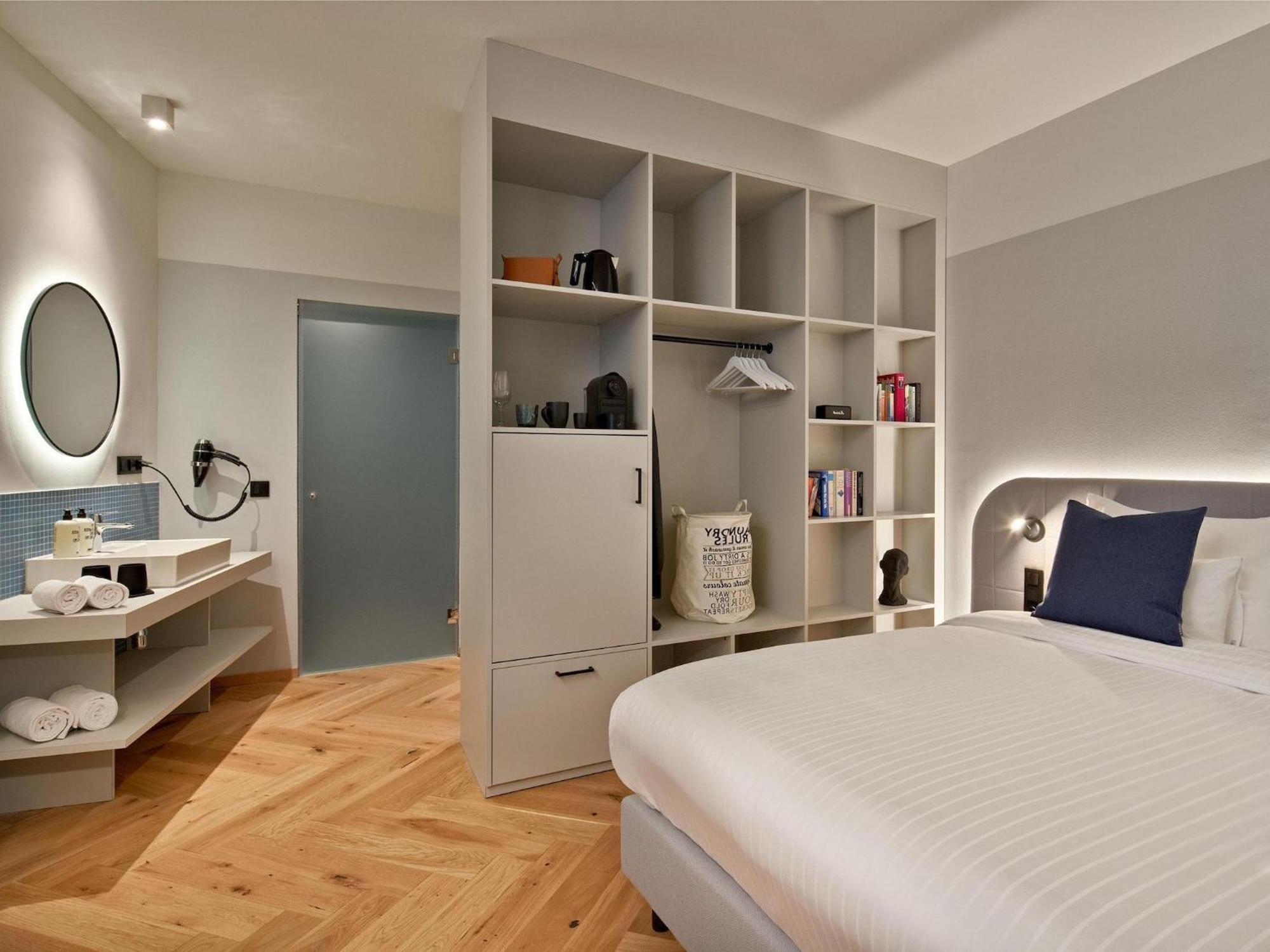 Apartment Urbanauts In *